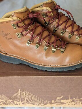 Danner Mountain Pass Rio Latigo Boots 9 M – Clean, Great Condition - 33276